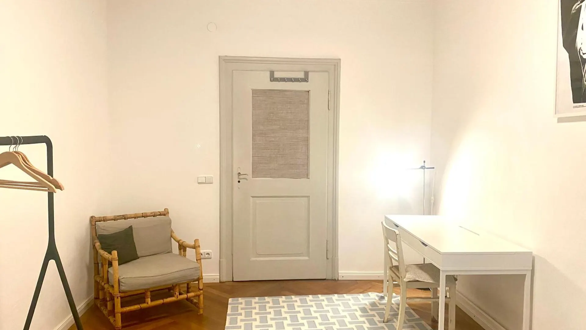 Quarto em Acomodações Particulares Zimmer In Der Maxvorstadt Mit Gemeinschaftsbad Munique
