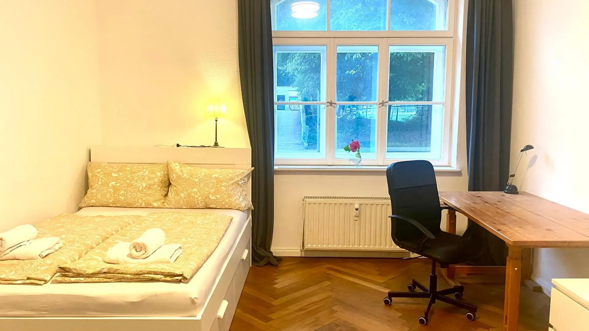 Zimmer In Der Maxvorstadt Mit Gemeinschaftsbad Munique